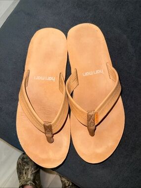 Hari Mari Men's Tan Leather Flip Flops - Casual Sandals